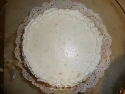 Make Flamingo papaya birthday cake step 3