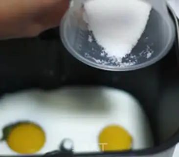 Make raisin toast step 3