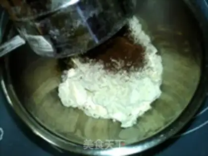 Make Chocolate Macalon step 3