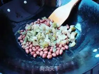 Make Squeeze the peanuts step 3