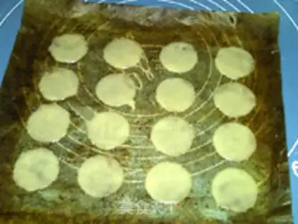 Make Pelican crackers step 9
