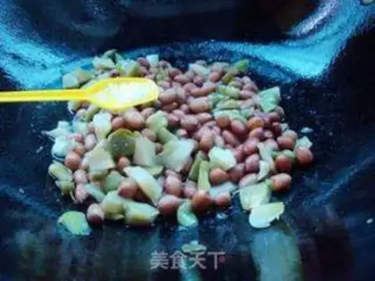 Make Squeeze the peanuts step 5