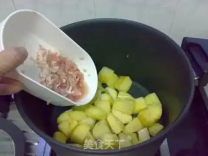 Make Soy sauce and potatoes step 3