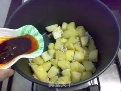 Make Soy sauce and potatoes step 5