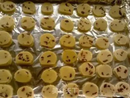 Make Cranberry cookies step 9