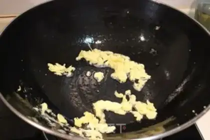 Make Cream eggs step 1