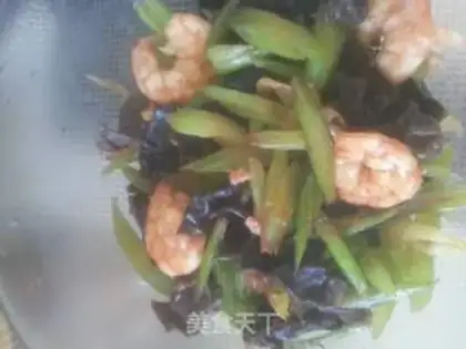 Make Scribbling shrimp step 7