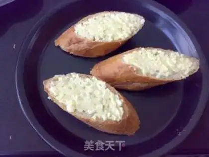 Make Garlic roasting stick step 3