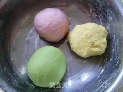 Make Colour dumplings step 1