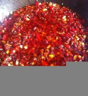 Make Homemade chili sauce step 4