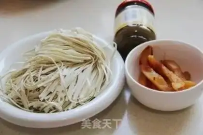 Make Hot dry noodles step 0