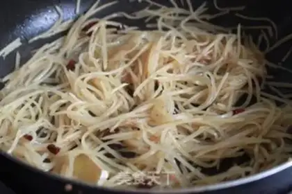 Make Spicy potatoes step 3