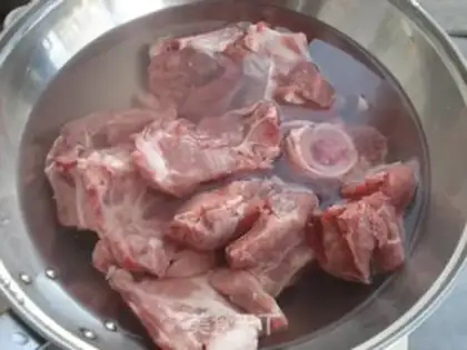 Make The spinal loaf soup step 1