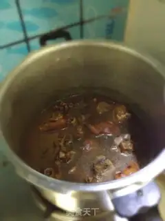 Make Homemade pig hoof step 19