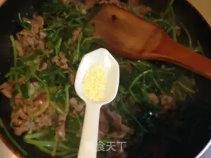 Make The lamb sauce step 6