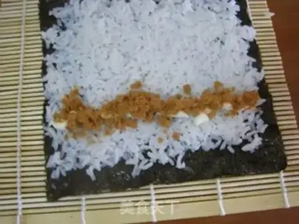 Make Meat pine sushi step 7