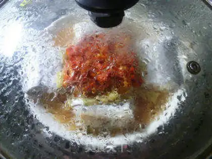 Make Pepper chopping steamed fish step 8