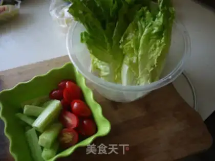Make Salad salmon step 0