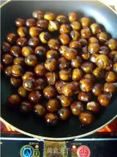 Make A flat pot of honey chestnuts step 6