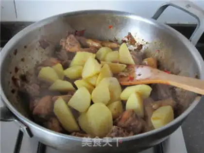 Make Spicy potato chicken step 9