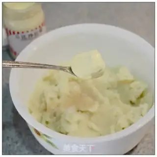 Make Potato salad ball step 3