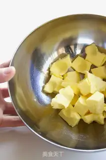 Make Red tea and white chocolate mousse pie step 0