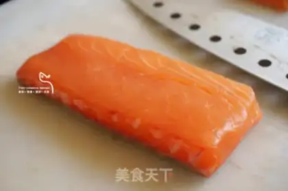 Make Fried salmon with mashed potatoes step 2