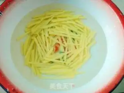Make Spicy pickles with potatoes step 1
