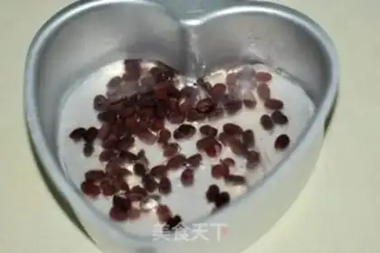 Make Peach bean mousse cake step 4