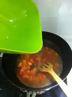 Make Tomato pasta step 4