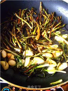 Make Garlic onion noodles step 4