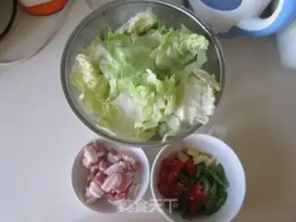 Make Dry pan cabbage step 0
