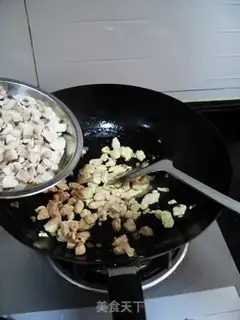 Make Mushroom chicken buns step 15