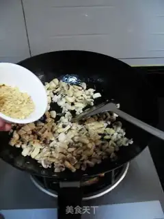 Make Mushroom chicken buns step 16