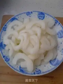 Make Sour cucumber fried meat step 1