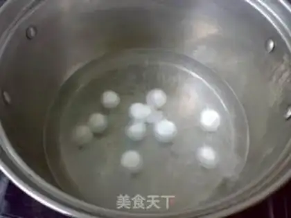 Make The chrysanthemum step 2