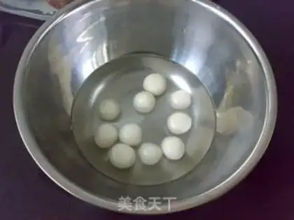 Make The chrysanthemum step 3