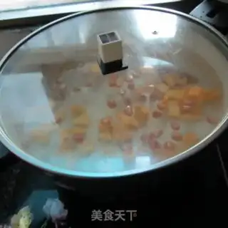 Make Peanut pumpkin porridge step 2