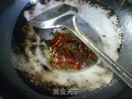 Make Spicy quail eggs step 1