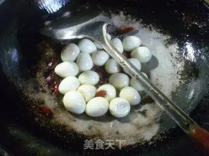 Make Spicy quail eggs step 2