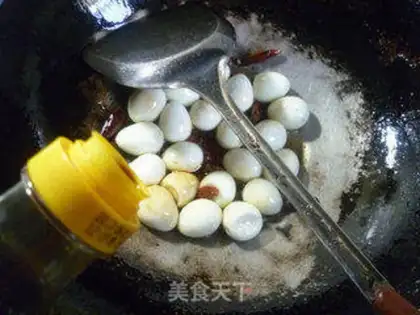 Make Spicy quail eggs step 3