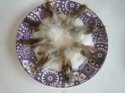 Make Garlic fan steamed shrimp step 6