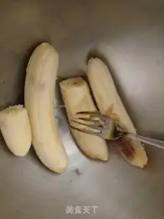 Make Chocolate banana cake step 5
