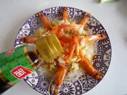 Make Garlic fan steamed shrimp step 13