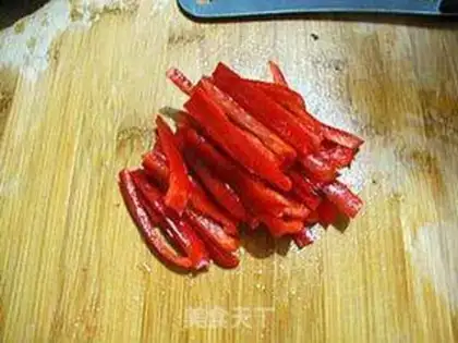 Make Spicy cucumbers fire the fish step 2