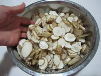 Make Spicy sauce and ginger step 1