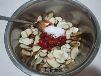 Make Spicy sauce and ginger step 2
