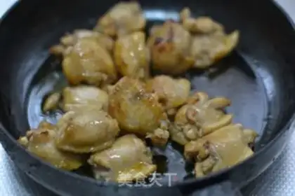 Make Three-juice chicken wings step 10
