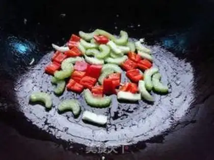 Make Celery fried eggs step 3