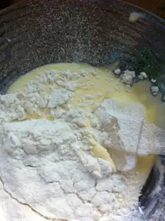 Make raisin chili cake step 5